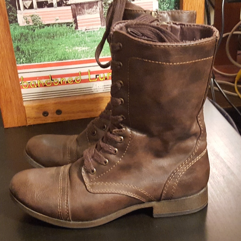 Brown Boots size 7